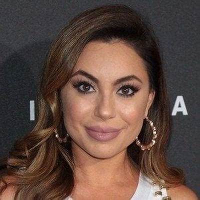 Uldouz Wallace - Net Worth, Age, Height, Birthday, Bio, Wiki!