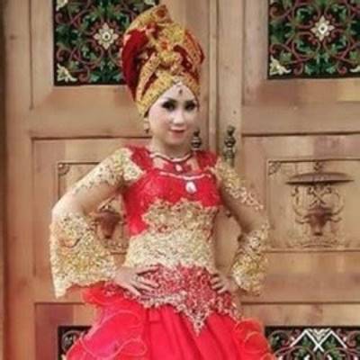 Upiak Isil - Net Worth, Age, Height, Birthday, Bio, Wiki!