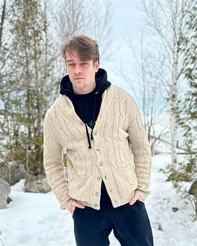 Valentine Thomas Net Worth 2024, Age, Height, Bio, Birthday, Wiki!