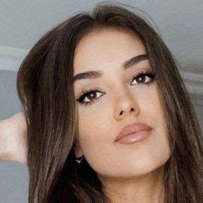 Vania Fernandes Net Worth, Age, Height, Bio, Birthday, Wiki!