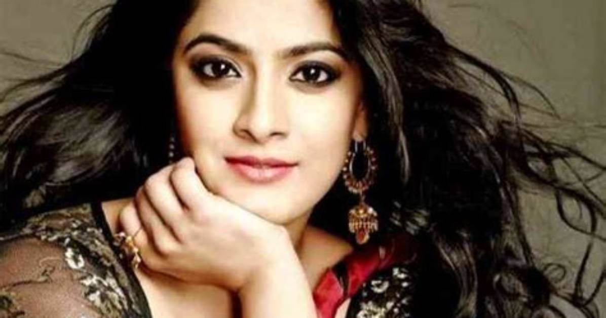 Varalaxmi Sarathkumar Net Worth, Age, Height, Bio, Birthday, Wiki!
