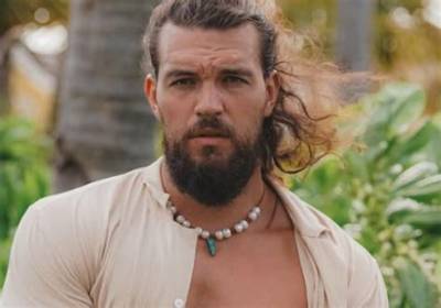 Victor Gonzalez Torres - Net Worth, Age, Height, Birthday, Bio, Wiki!