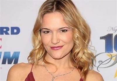 Victoria Pratt Net Worth, Age, Height, Bio, Birthday, Wiki!