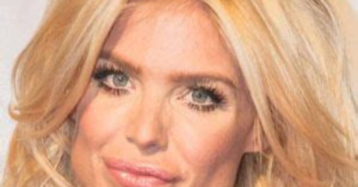 Victoria Silvstedt - Net Worth, Age, Height, Birthday, Bio, Wiki!