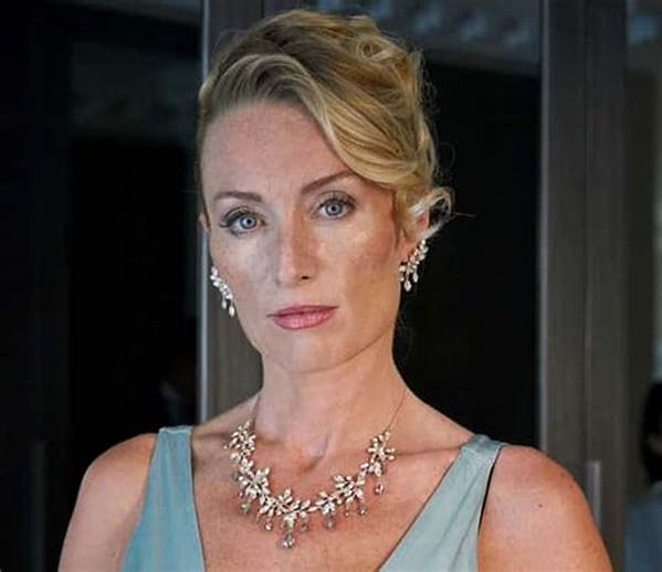 Victoria Smurfit Net Worth, Age, Height, Bio, Birthday, Wiki!
