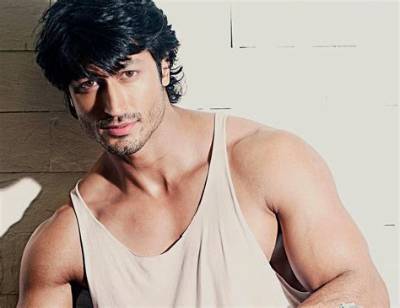 Vidyut Jammwal Net Worth 2024, Age, Height, Bio, Birthday, Wiki!