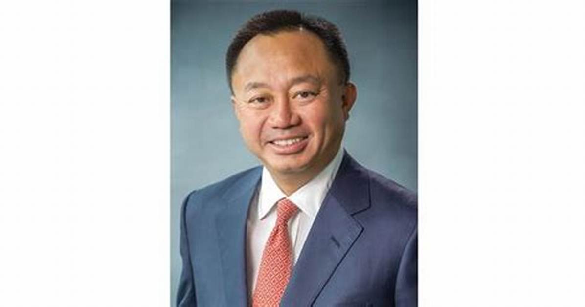 Viet D. Dinh Net Worth, Age, Height, Bio, Birthday, Wiki!