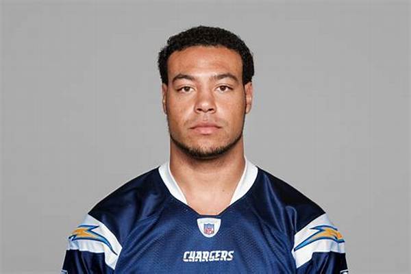 Vincent Jackson - Net Worth, Age, Height, Birthday, Bio, Wiki!