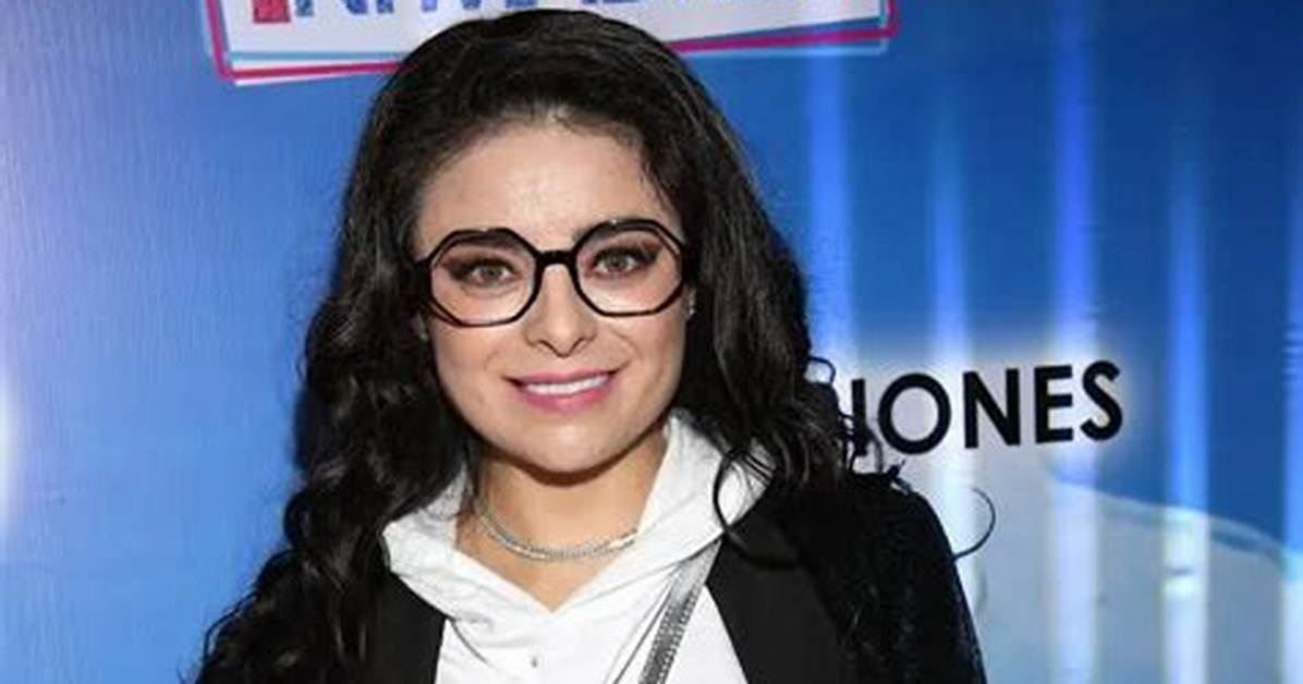 Violeta Isfel - Net Worth, Age, Height, Birthday, Bio, Wiki!
