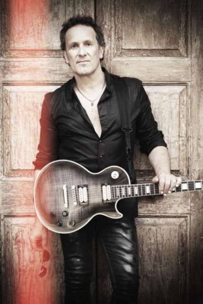 Vivian Campbell - Net Worth, Age, Height, Birthday, Bio, Wiki!