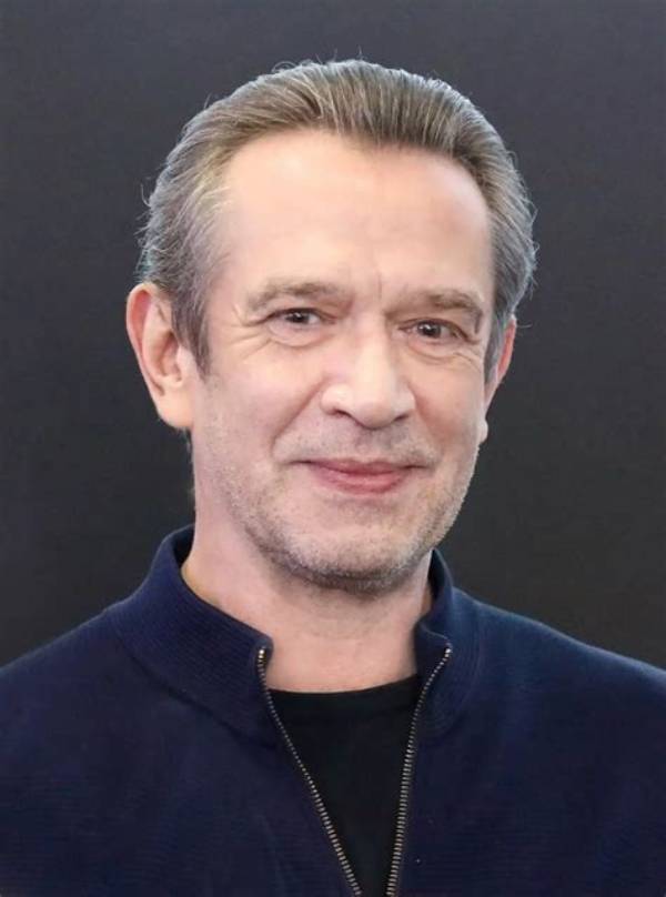 Vladimir Mashkov - Net Worth, Age, Height, Birthday, Bio, Wiki!