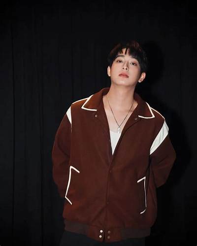 Wachirawit Ruangwiwat - Net Worth, Age, Height, Birthday, Bio, Wiki!
