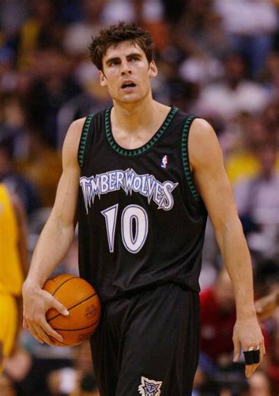 Wally Szczerbiak Net Worth 2024, Age, Height, Bio, Birthday, Wiki!