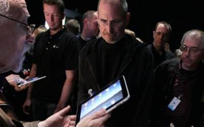 Walt Mossberg - Net Worth, Age, Height, Birthday, Bio, Wiki!