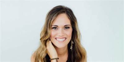 Whitney Bates Net Worth, Age, Height, Bio, Birthday, Wiki!