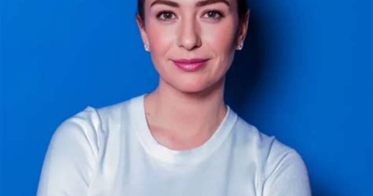 Whitney Wolfe - Net Worth, Age, Height, Birthday, Bio, Wiki!