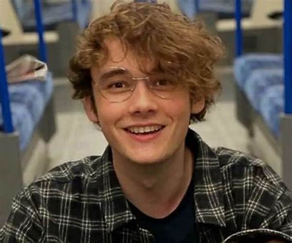 Wilbur Soot Net Worth, Age, Height, Bio, Birthday, Wiki!