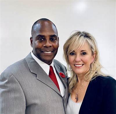 Willard Reaves - Net Worth, Age, Height, Birthday, Bio, Wiki!