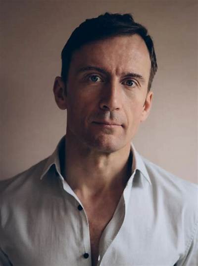 William Carey Net Worth, Age, Height, Bio, Birthday, Wiki!