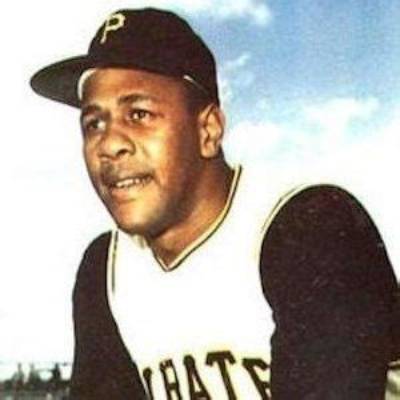 Willie Hall - Net Worth, Age, Height, Birthday, Bio, Wiki!