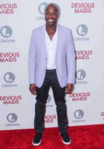 Wole Parks - Net Worth, Age, Height, Birthday, Bio, Wiki!