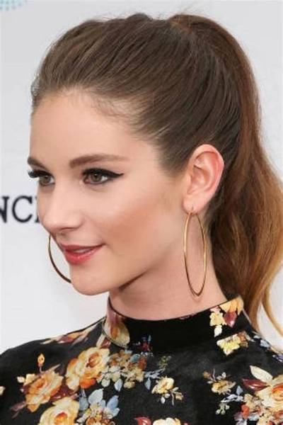 Xenia Goodwin Net Worth, Age, Height, Bio, Birthday, Wiki!