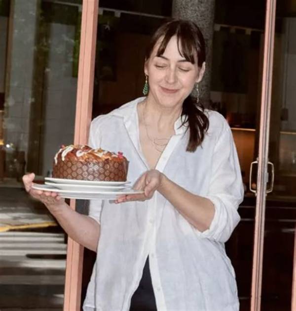 Ximena Covarrubias - Net Worth, Age, Height, Birthday, Bio, Wiki!