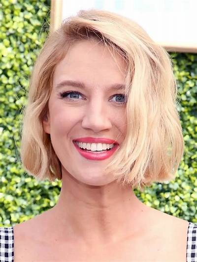 Yael Grobglas Net Worth, Age, Height, Bio, Birthday, Wiki!
