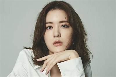 Yang Jin-Sung - Net Worth, Age, Height, Birthday, Bio, Wiki!