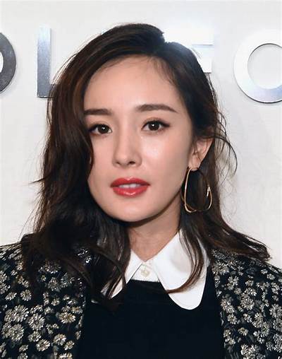 Yang Mi-Kyung Net Worth, Age, Height, Bio, Birthday, Wiki!