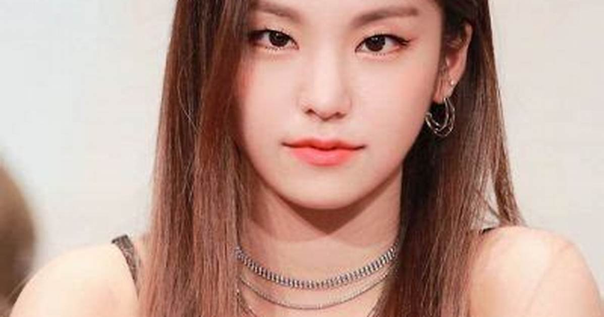 Yeji Net Worth, Age, Height, Bio, Birthday, Wiki!