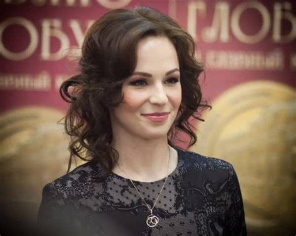 Yelena Medvedeva Net Worth, Age, Height, Bio, Birthday, Wiki!