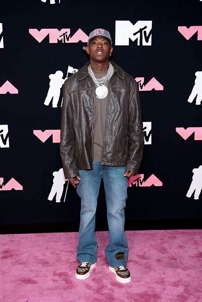 Yung Poppa - Net Worth, Age, Height, Birthday, Bio, Wiki!