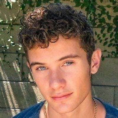 Zak Dossi Net Worth, Age, Height, Bio, Birthday, Wiki!