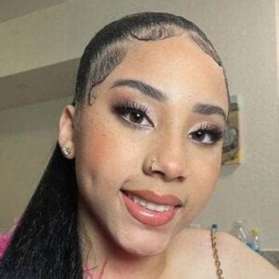 Zayla Shakes - Net Worth, Age, Height, Birthday, Bio, Wiki!