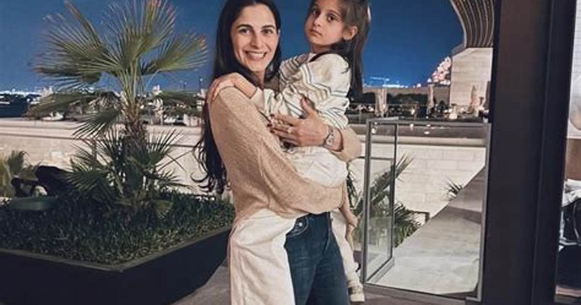 Zeynab Javadli - Net Worth, Age, Height, Birthday, Bio, Wiki!