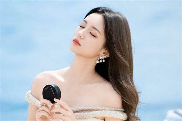 Zhou Chuchu - Net Worth, Age, Height, Birthday, Bio, Wiki!