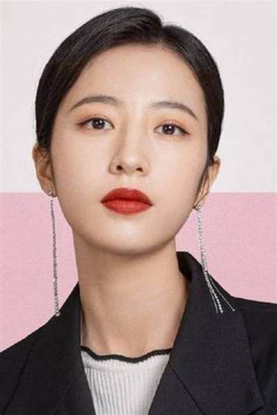 Zhou Yutong - Net Worth, Age, Height, Birthday, Bio, Wiki!