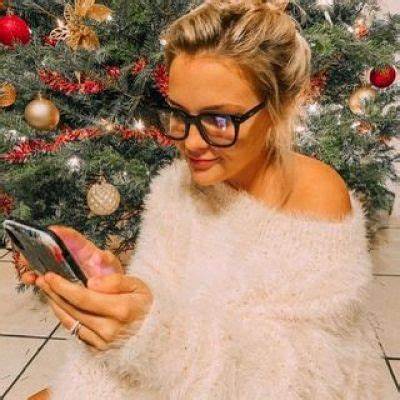 Zoe Hazel Vanbrocklin - Net Worth, Age, Height, Birthday, Bio, Wiki!