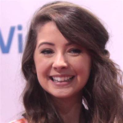 Zoella Net Worth, Age, Height, Bio, Birthday, Wiki!
